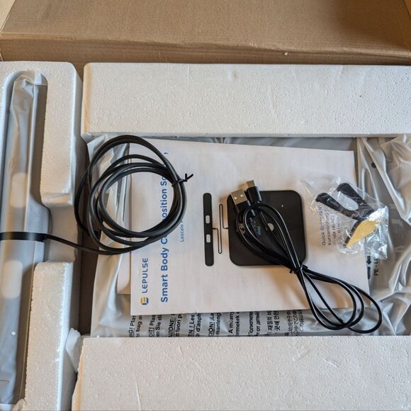 Lepulse Body Fat Scale 8 Electrode, Weighing Scale for Body Weight Fat BMI Large - Picture 4 of 10